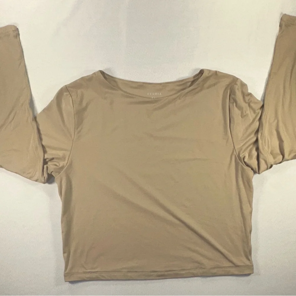 Reoria Long Sleeve Cropped Top in Nude Size XXL - Picture 7 of 9